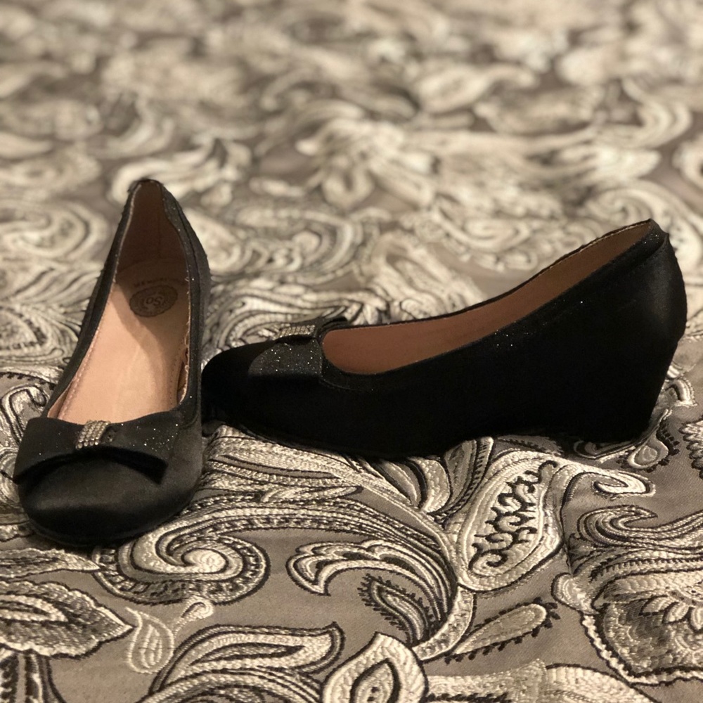 SO brand size 3 girls heels